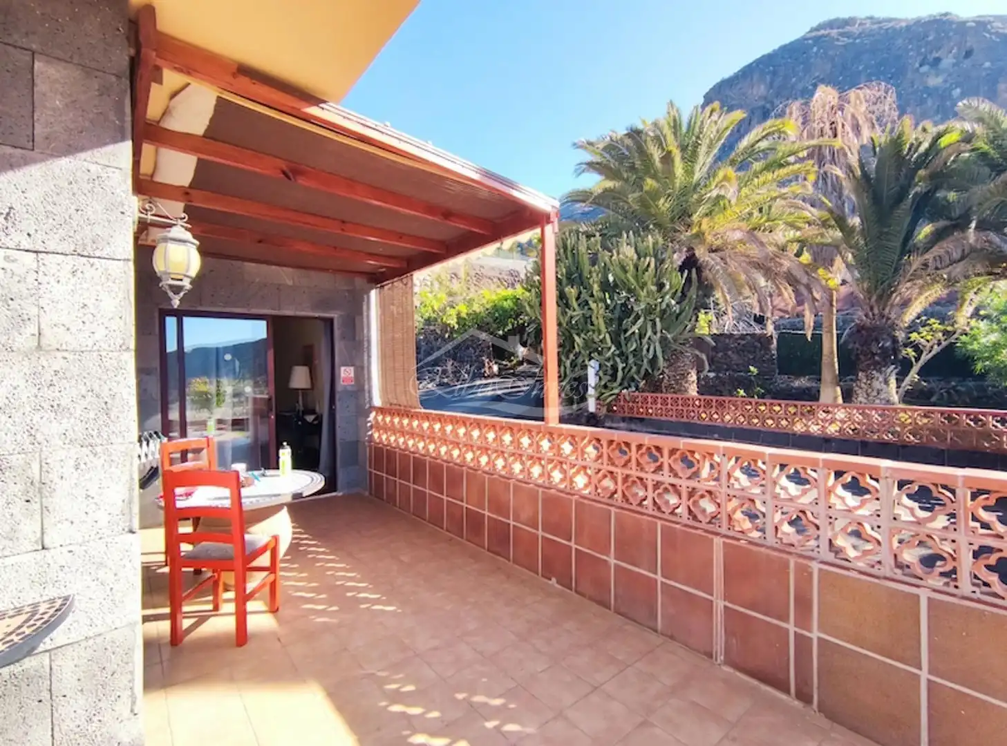 Terrassa de Casa o xalet en venda en Santiago del Teide amb Jardí privat, Terrassa i Moblat