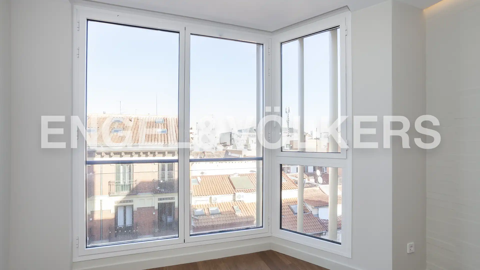 Bedroom of Flat for rent in  Madrid Capital  with Heating and Swimming Pool