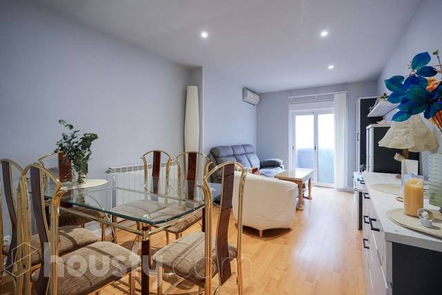 Piso en Venta en Calle San leopoldo, . en Almenara -Ventilla
