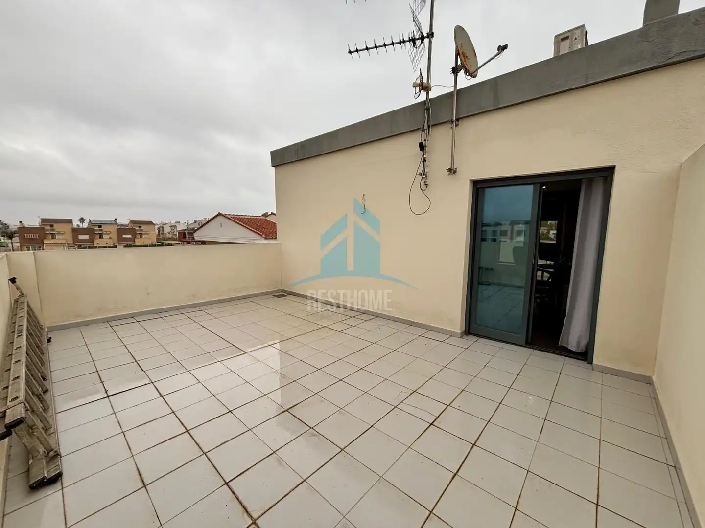 Terrassa de Casa adosada en venda en Daimús amb Aire condicionat, Calefacció i Jardí privat