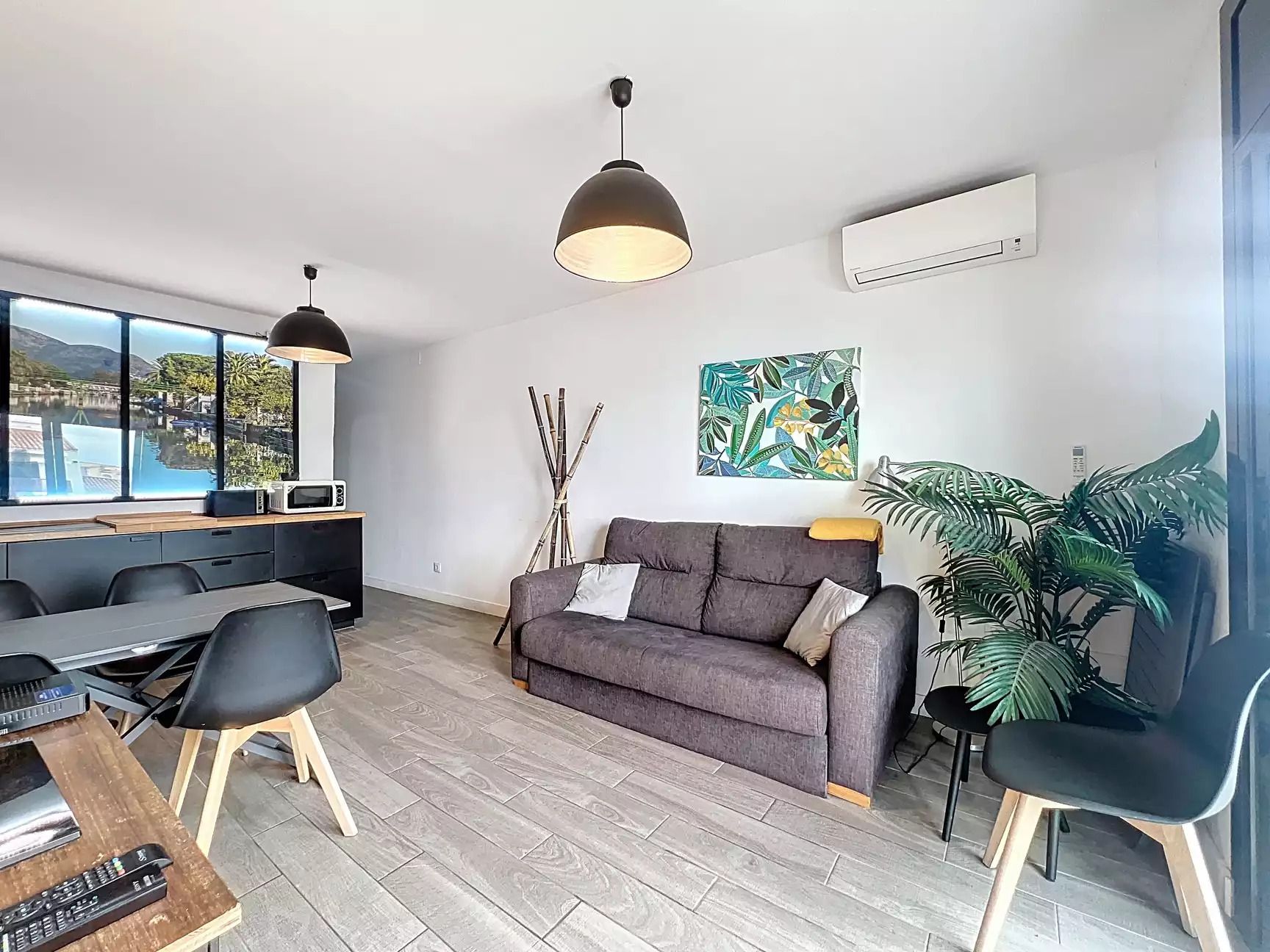 Living room of Apartment for sale in Empuriabrava