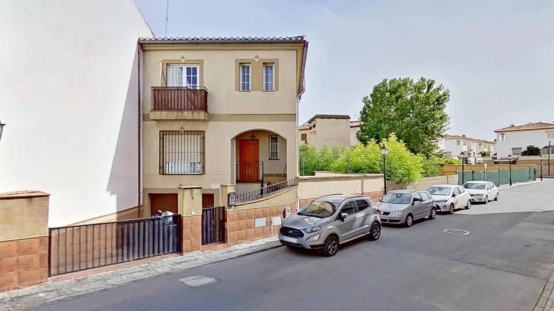 Vista exterior de Casa adosada en venta en Las Gabias con Aire acondicionado, Calefacción y Terraza