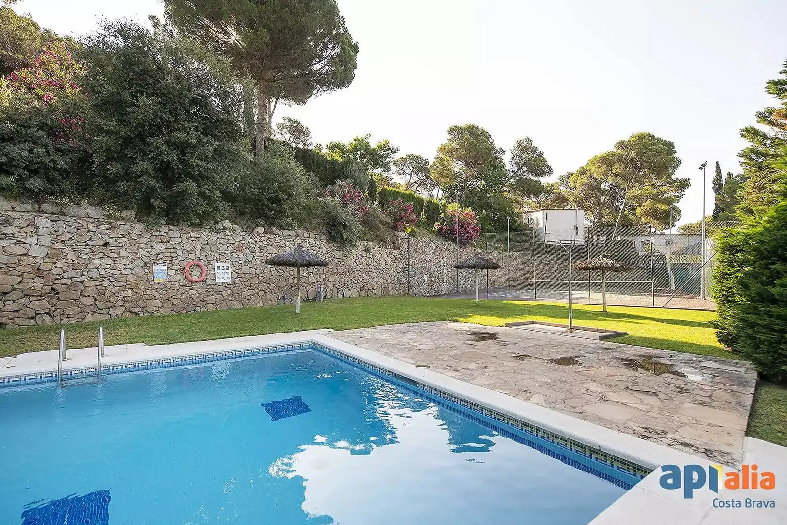 Swimming pool of Flat for sale in Palafrugell