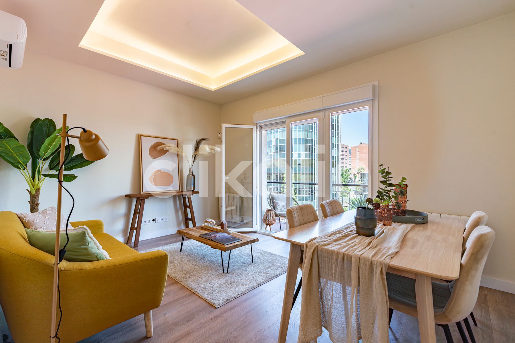 Living room of Flat for sale in  Barcelona Capital  with Air Conditioner, Heating and Terrace