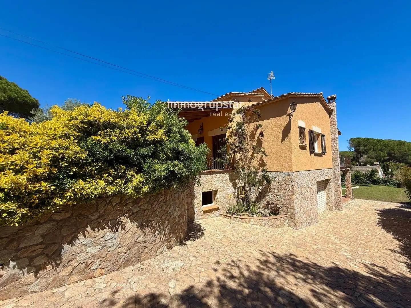 Vista exterior de Casa o xalet en venda en Calonge i Sant Antoni amb Aire condicionat, Calefacció i Terrassa