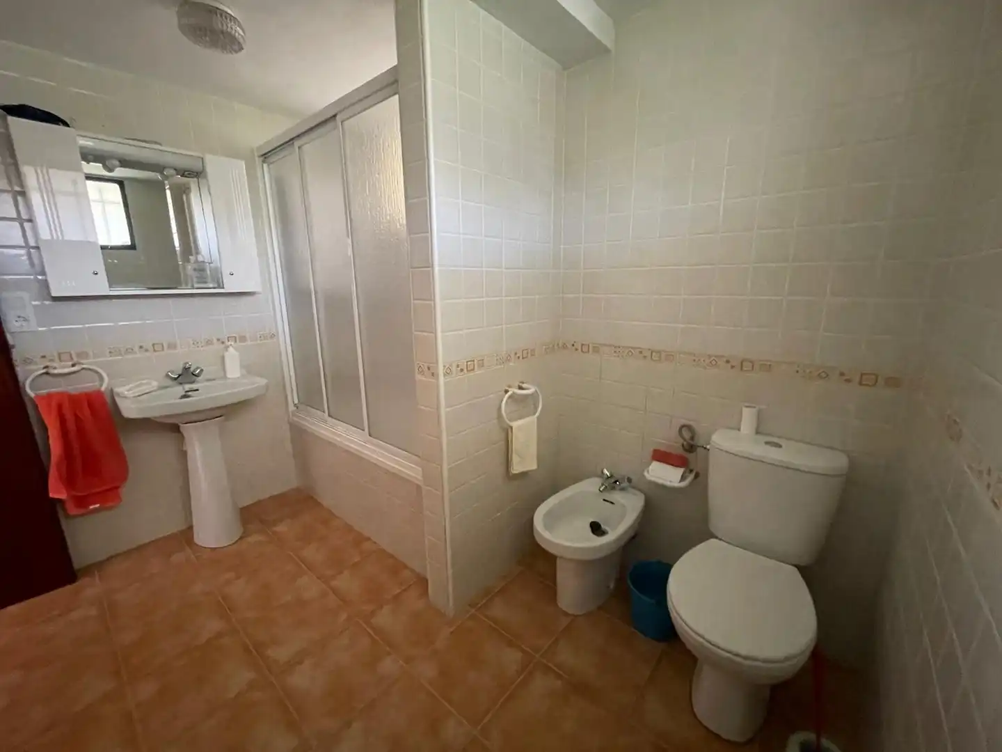 Bathroom of Houses for sale in Trujillo  with Air Conditioner, Heating and Storage room