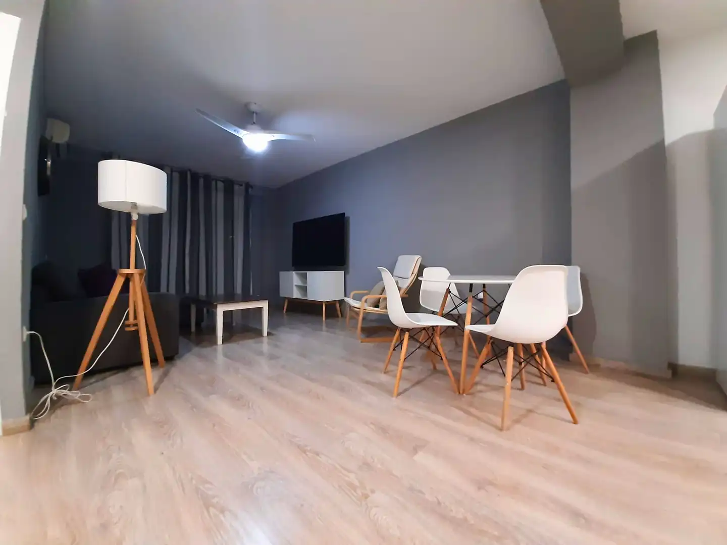 Living room of Flat for sale in Roquetas de Mar  with Terrace and Furnished