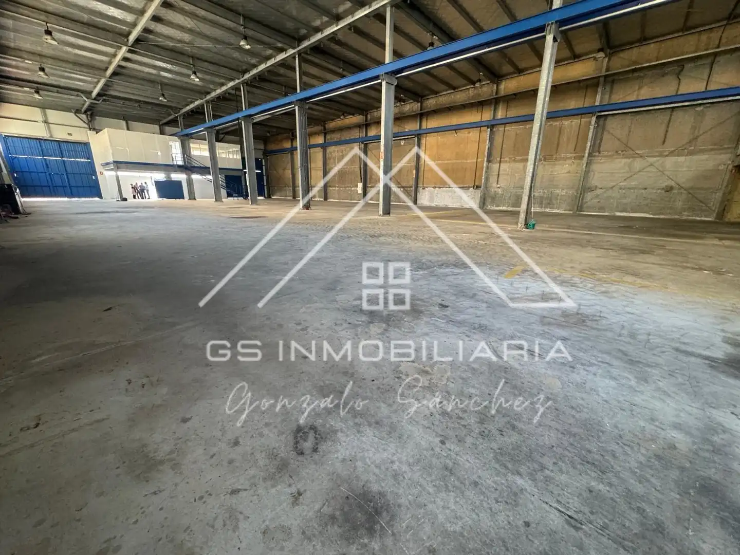Nave industrial en venta en Lucena