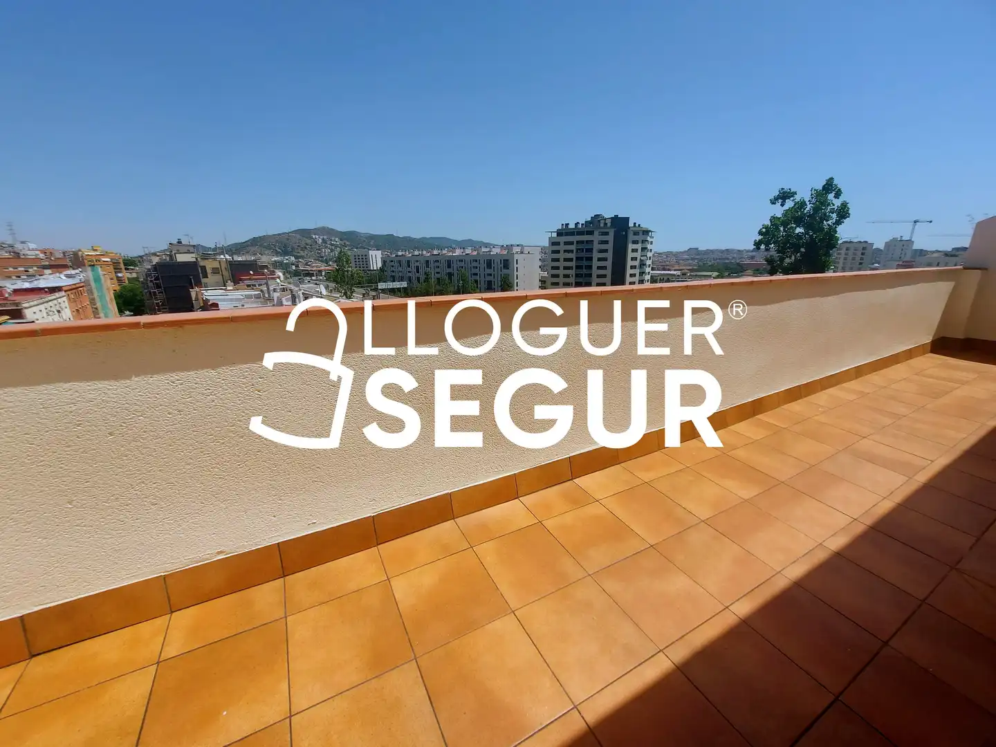 Terraza de Piso de alquiler en Barcelona con Calefacción y Terraza