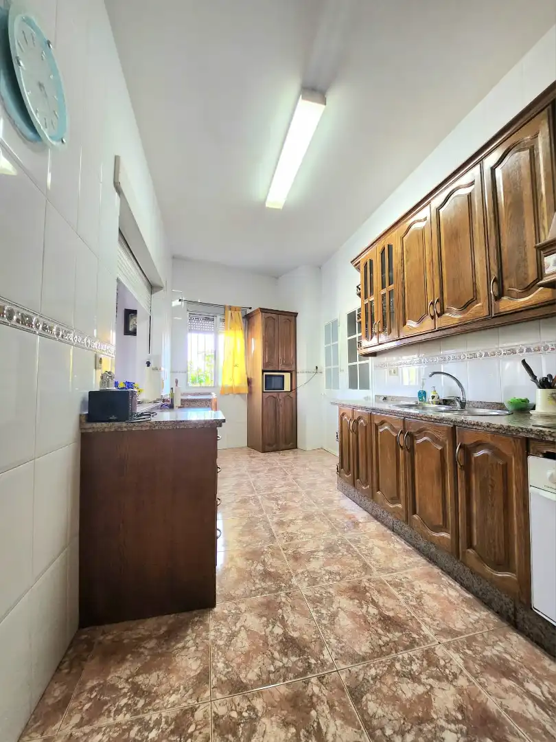 Küche von Haus oder Chalet zum Verkauf in Alcalá de Guadaira mit Privatgarten, Terrasse und Abstellraum