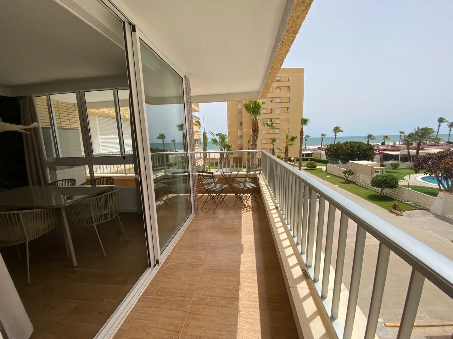 Terraza de Piso de alquiler en Alicante / Alacant con Aire acondicionado, Calefacción y Jardín privado