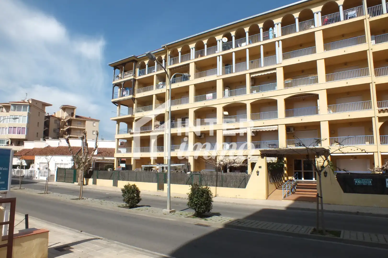 Apartament amb piscina en venda a Avenida de la platja 74