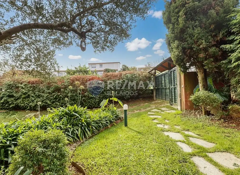 Jardín de Casa o chalet en venta en Vigo  con Calefacción, Jardín privado y Parquet