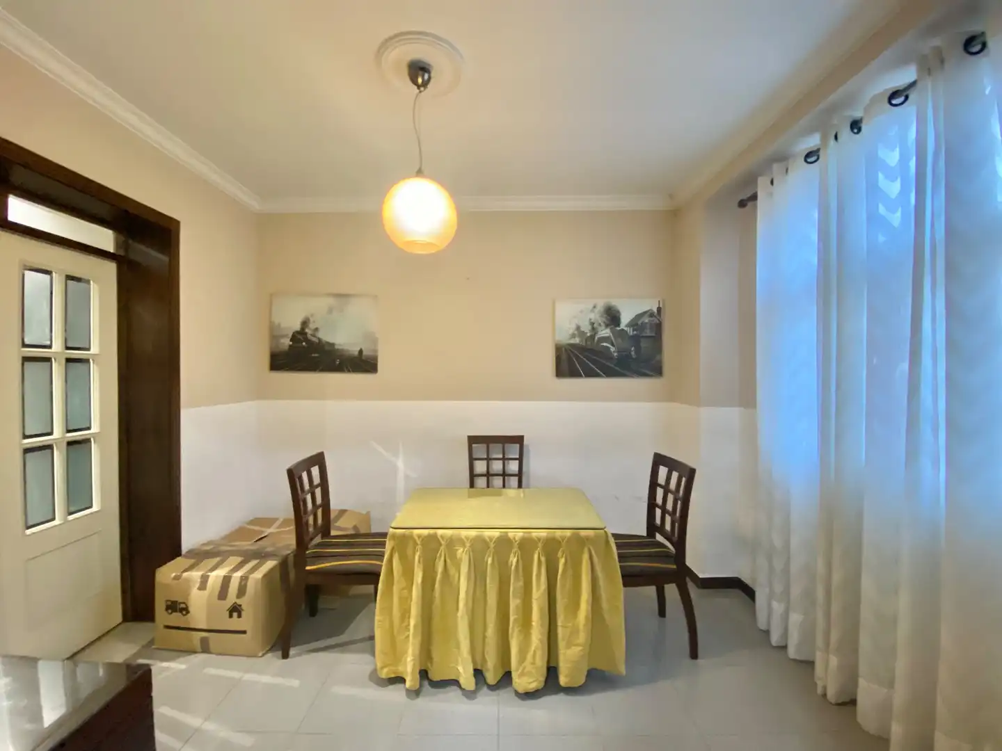 Comedor de Casa adosada en venta en Alcalá de Guadaira con Calefacción y Horno