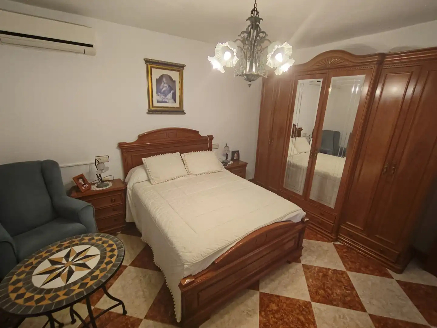 Dormitori de Casa o xalet en venda en Mengíbar