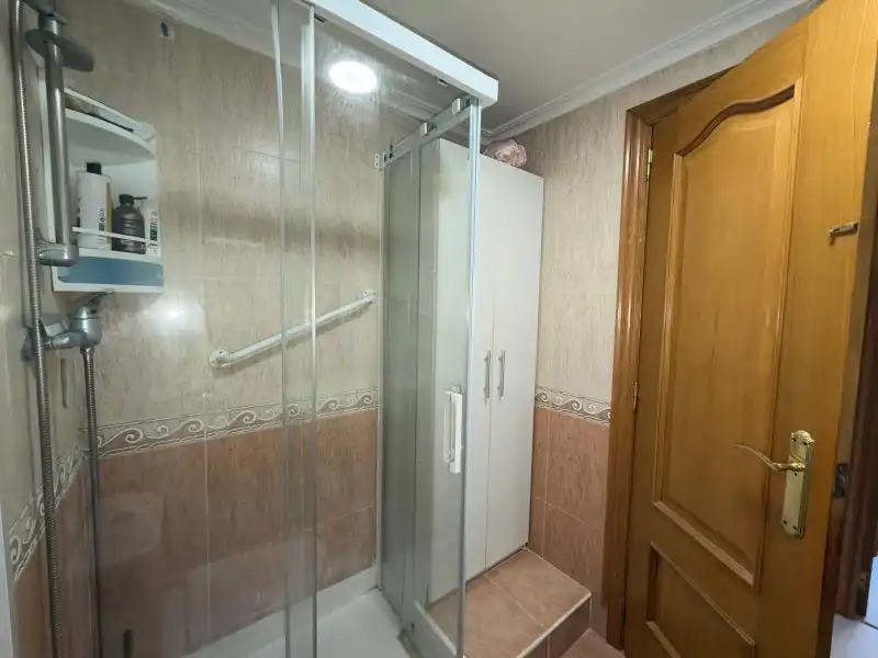 Baño de Piso en venta en Valencia con Aire acondicionado y Balcón