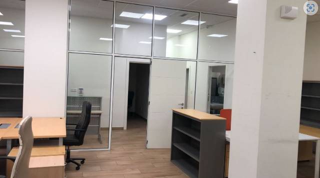 Local comercial en Alquiler en Zumalakarregi Kalea en Burtzeña