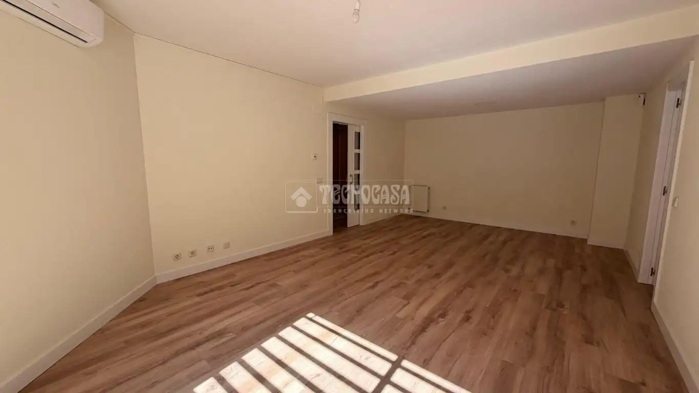 Piso en venta en Madrid con Aire acondicionado, Calefacción y Trastero