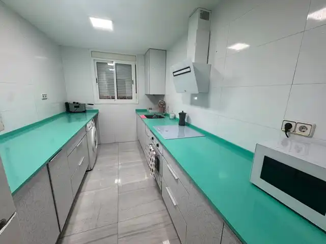 Pis amb ascensor en venda a Carrer de l'Algarve, imagen 2