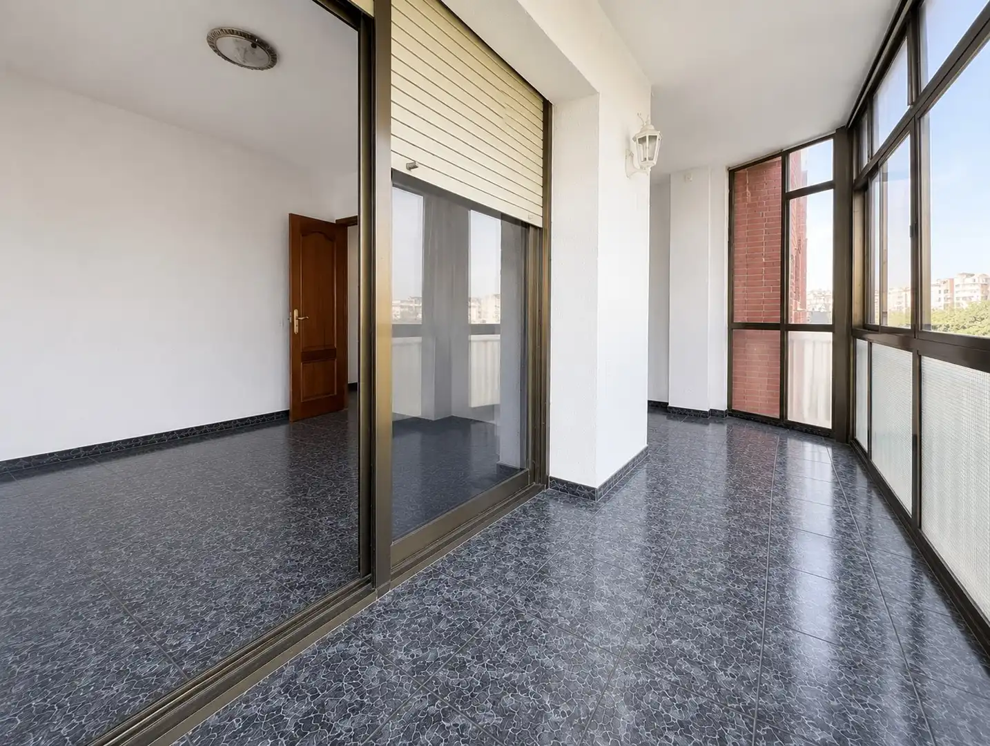 Piso en venta en Barcelona con Balcón