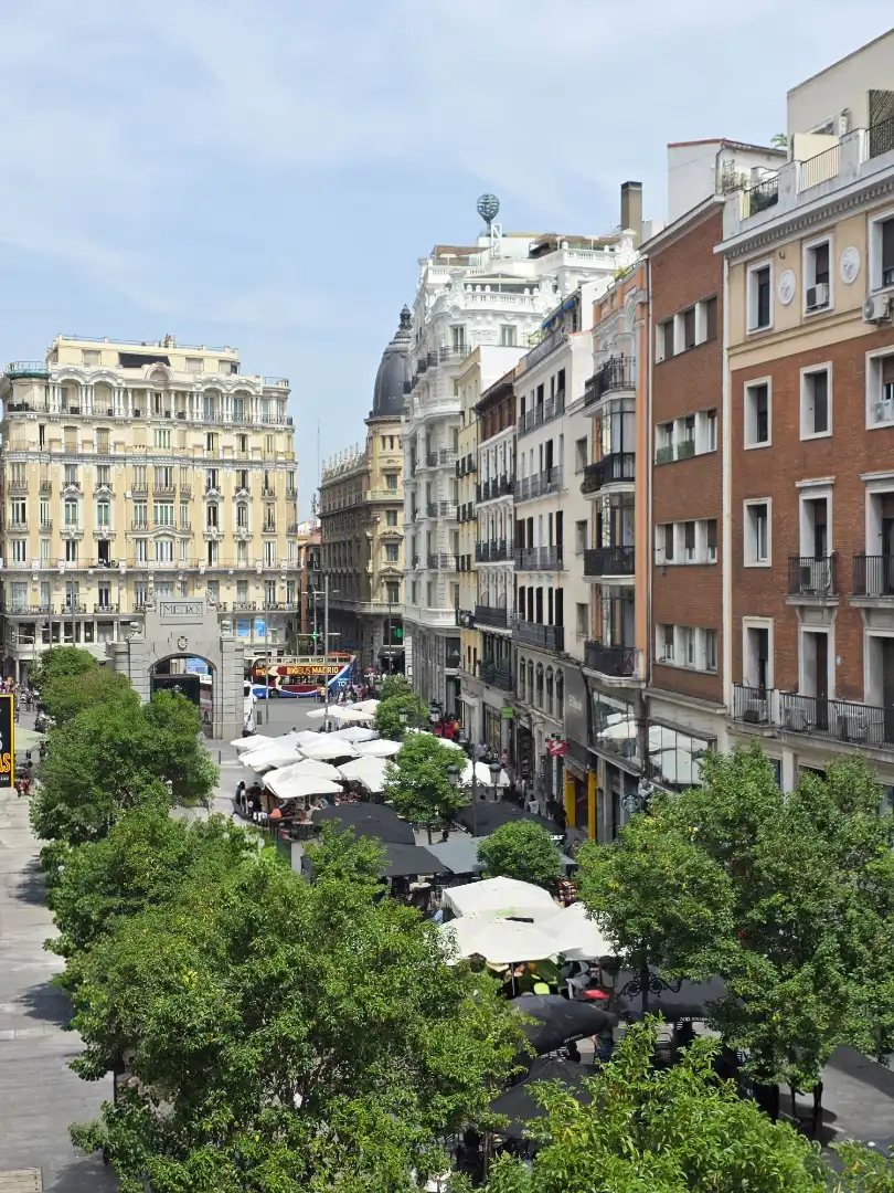 Außenansicht von Wohnung zum Verkauf in Madrid mit Klimaanlage, Heizung und Parkett