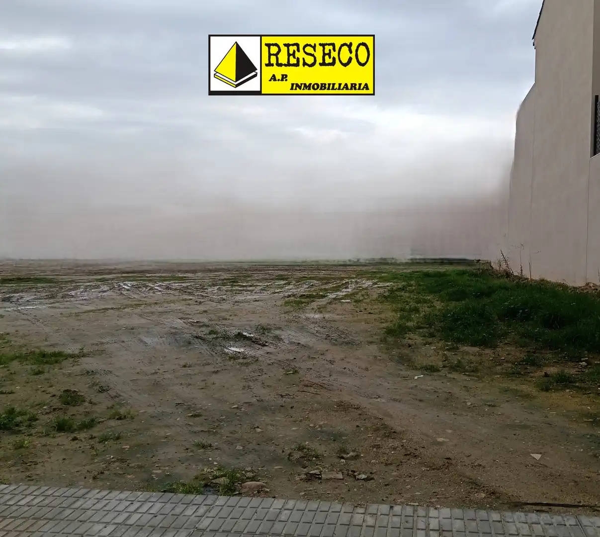 Terreny residencial en venda a Parque de la Constitución 5a