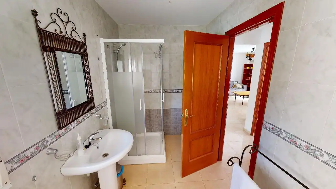 Bathroom of Buildings for sale in Cambil  with Community pool