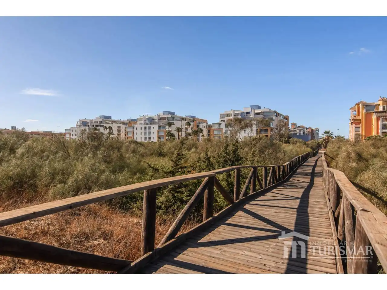 Commercial properties for sale in Paseo de la Cruz, 1, Punta del Moral