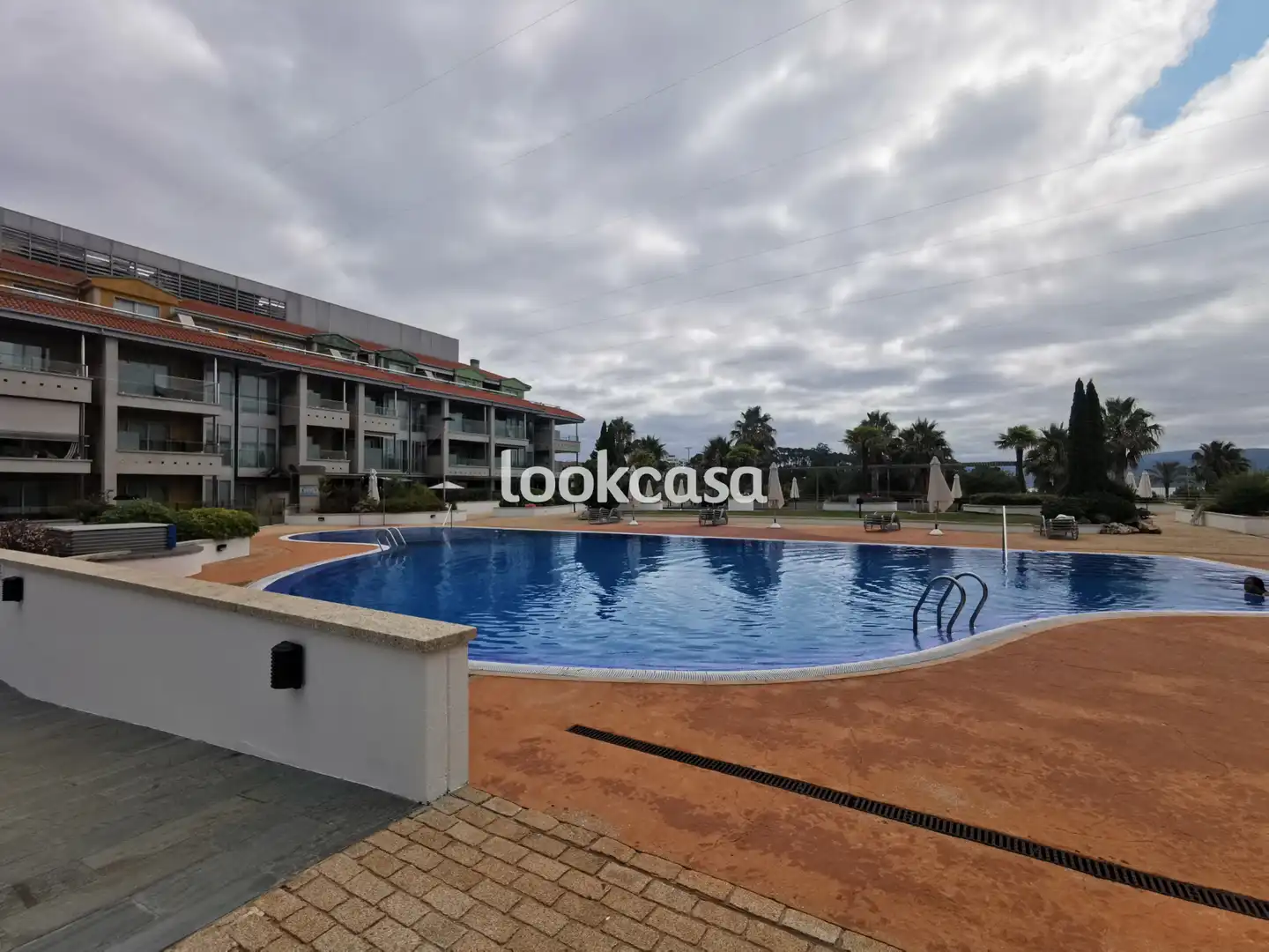 Piscina de Piso en venta en Sanxenxo con Calefacción, Jardín privado y Terraza