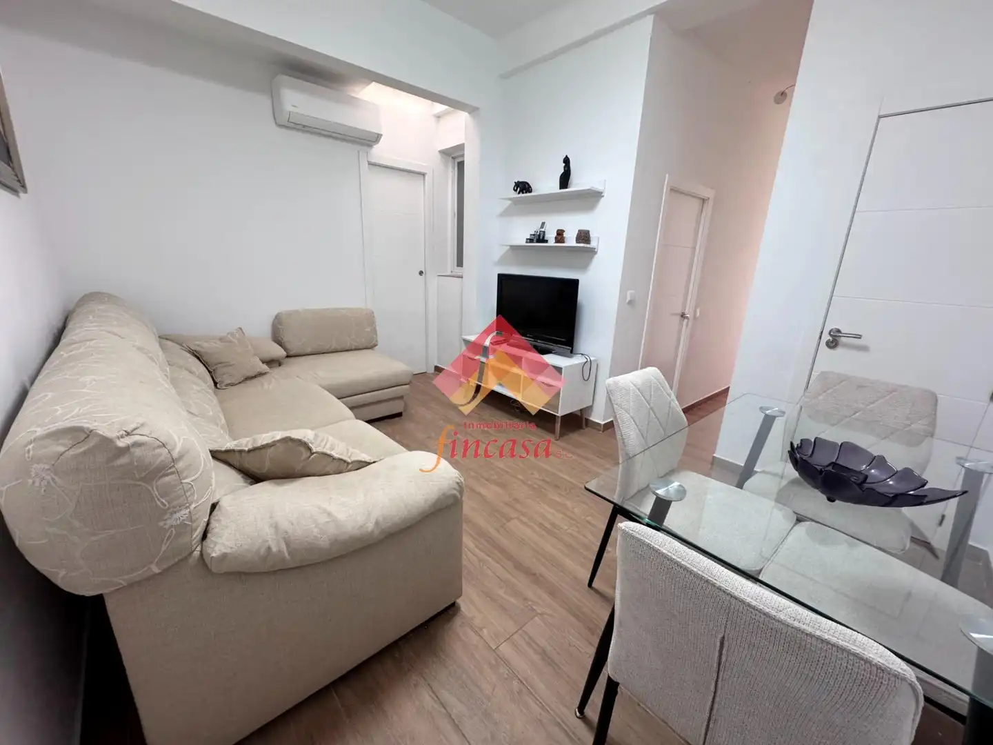 Wohnzimmer von Wohnung zur Miete in Ronda mit Heizung und Möbliert