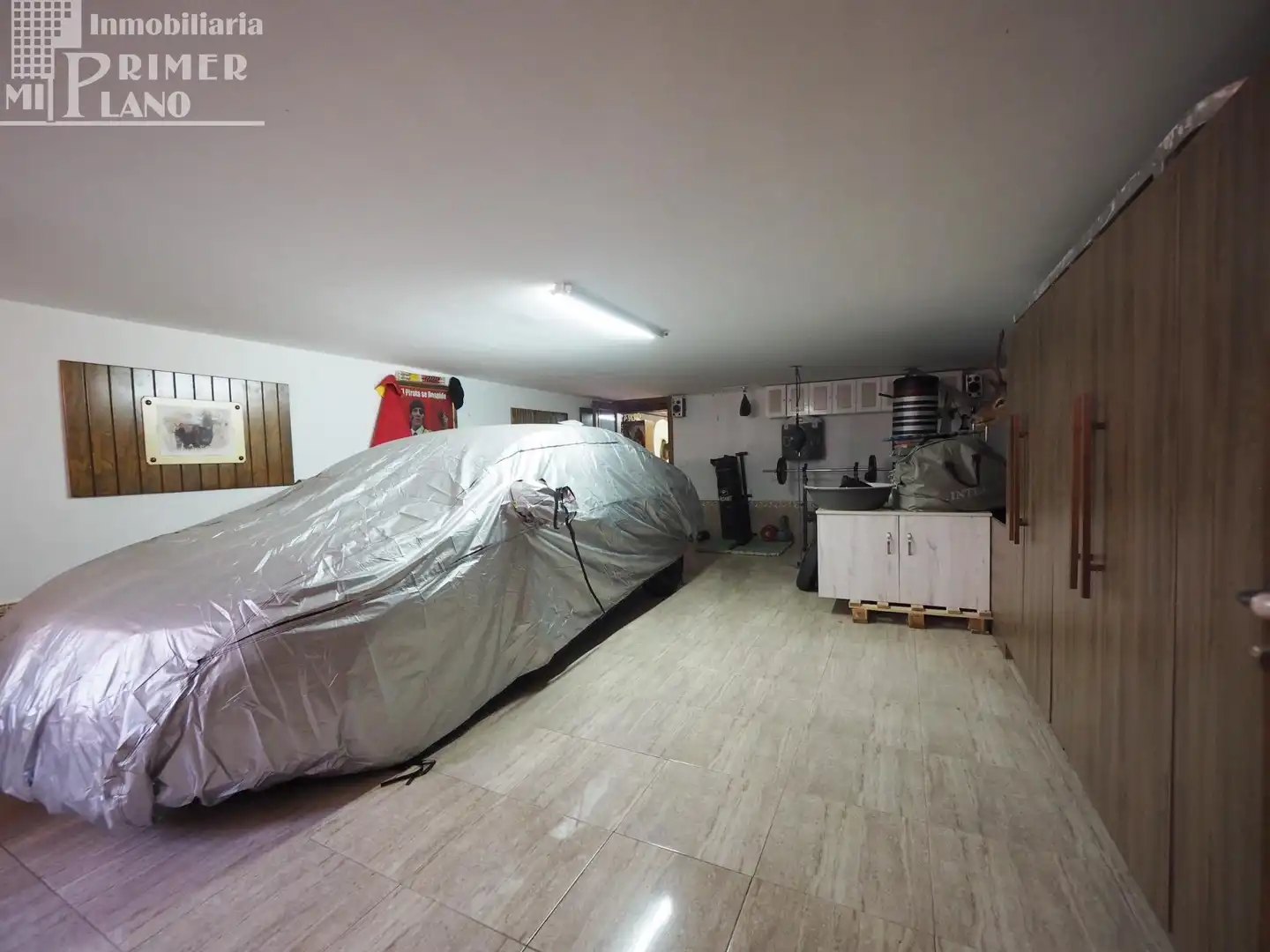 Casa adosada en venta en Tomelloso con Aire acondicionado, Calefacción y Amueblado