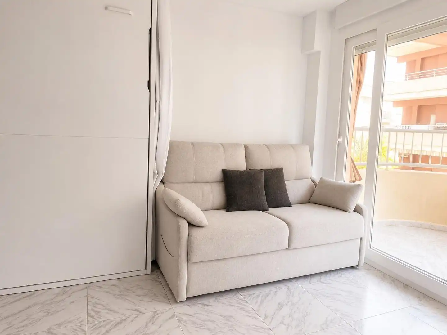 Sala d'estar de Estudi en venda en Daimús amb Terrassa, Traster i Moblat