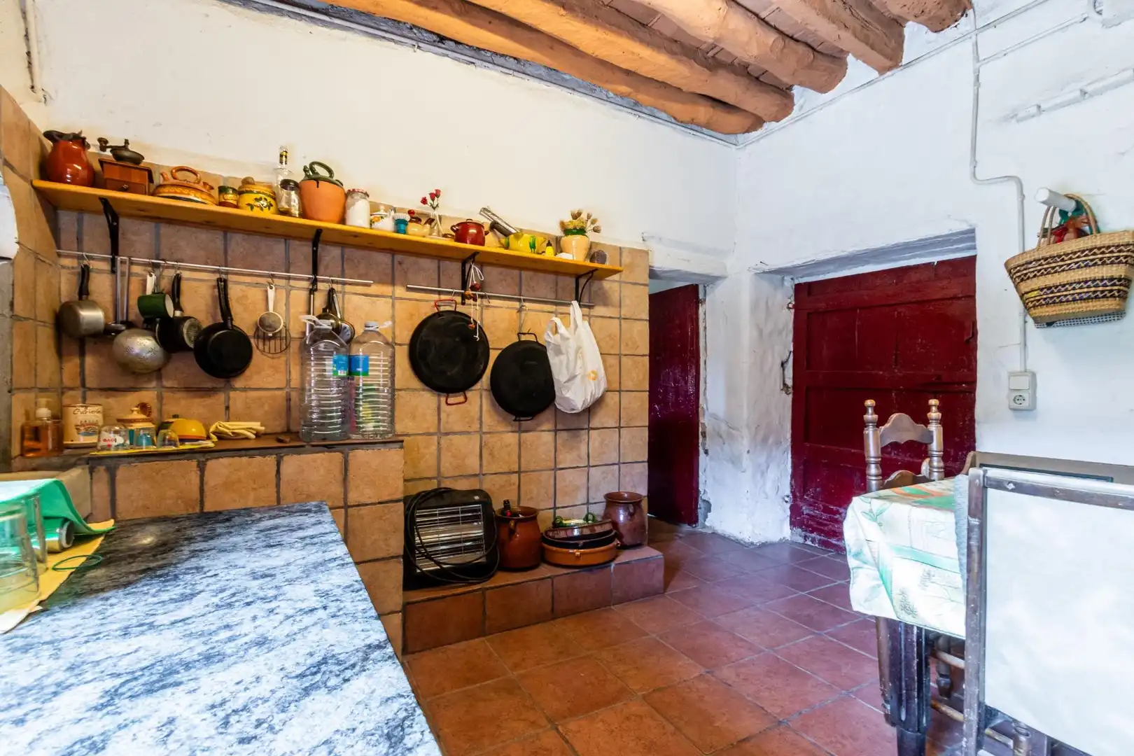 Cocina de Finca rústica en venta en Castellar del Vallès