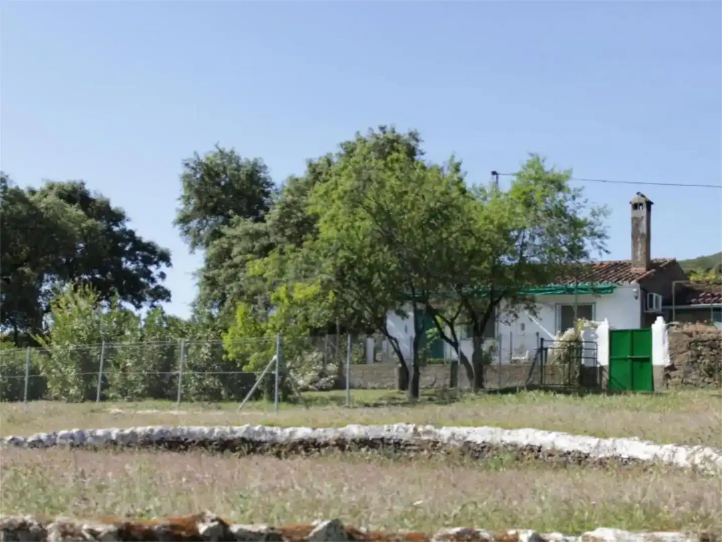 Vista exterior de Finca rústica en venda en Higuera de la Sierra, Huelva