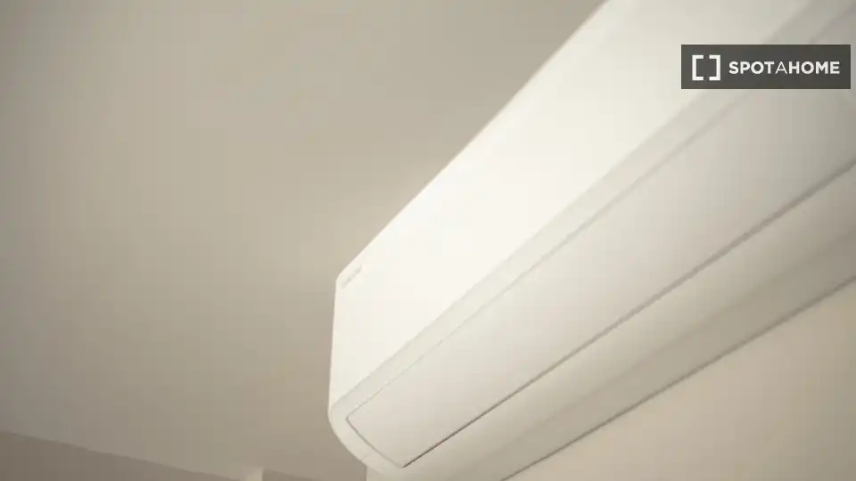 Dormitori de Apartament per a compartir en Las Palmas de Gran Canaria amb Aire condicionat, Terrassa i Moblat