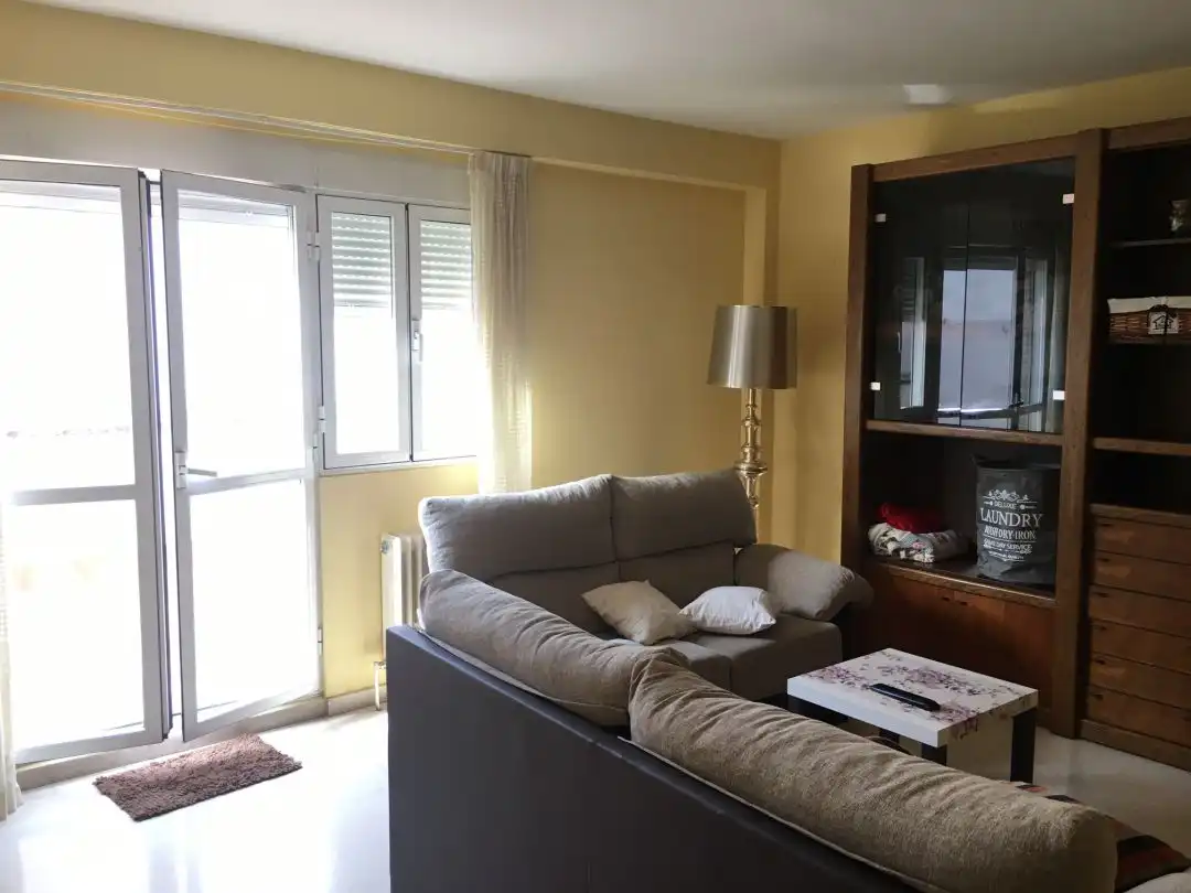 Sala de estar de Casa o chalet en venta en Santurde de Rioja con Calefacción y Terraza