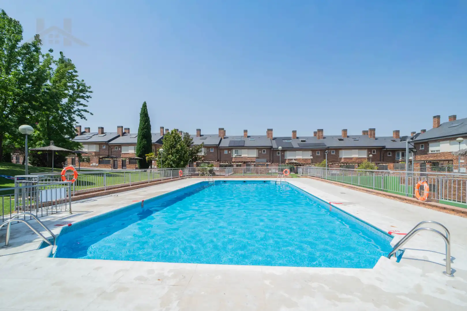 Piscina de Casa o xalet en venda en Boadilla del Monte amb Aire condicionat, Calefacció i Jardí privat