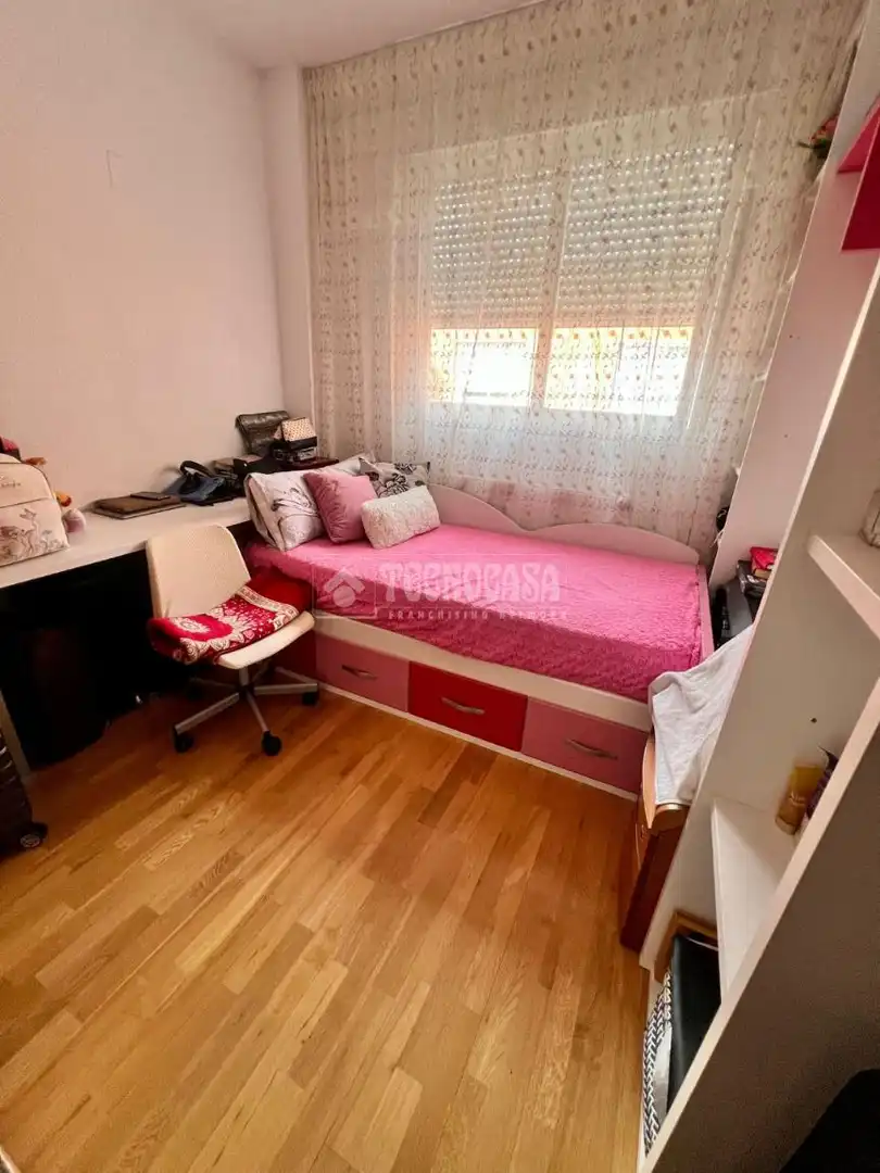 Bedroom of Flat for sale in Parla  with Heating, Terrace and Storage room