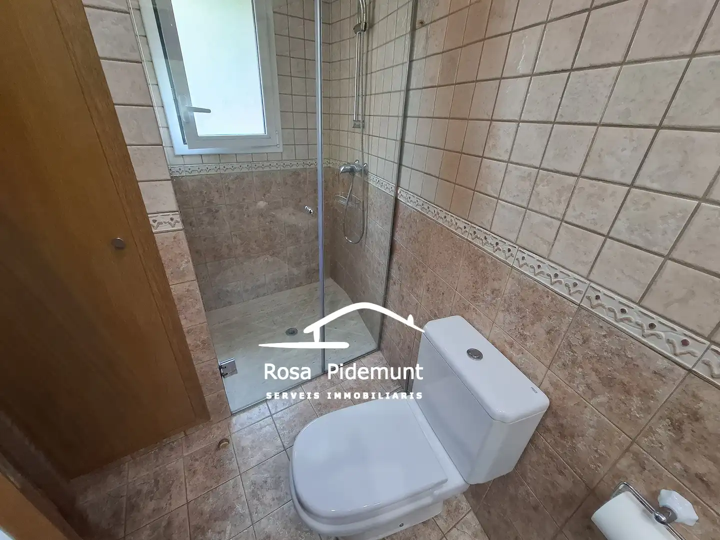 Baño de Piso en venta en Girona con Aire acondicionado, Calefacción y Terraza