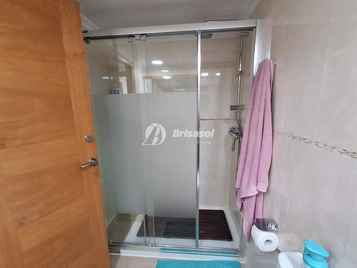 Badezimmer von Wohnung zum Verkauf in Tarragona mit Klimaanlage, Heizung und Möbliert