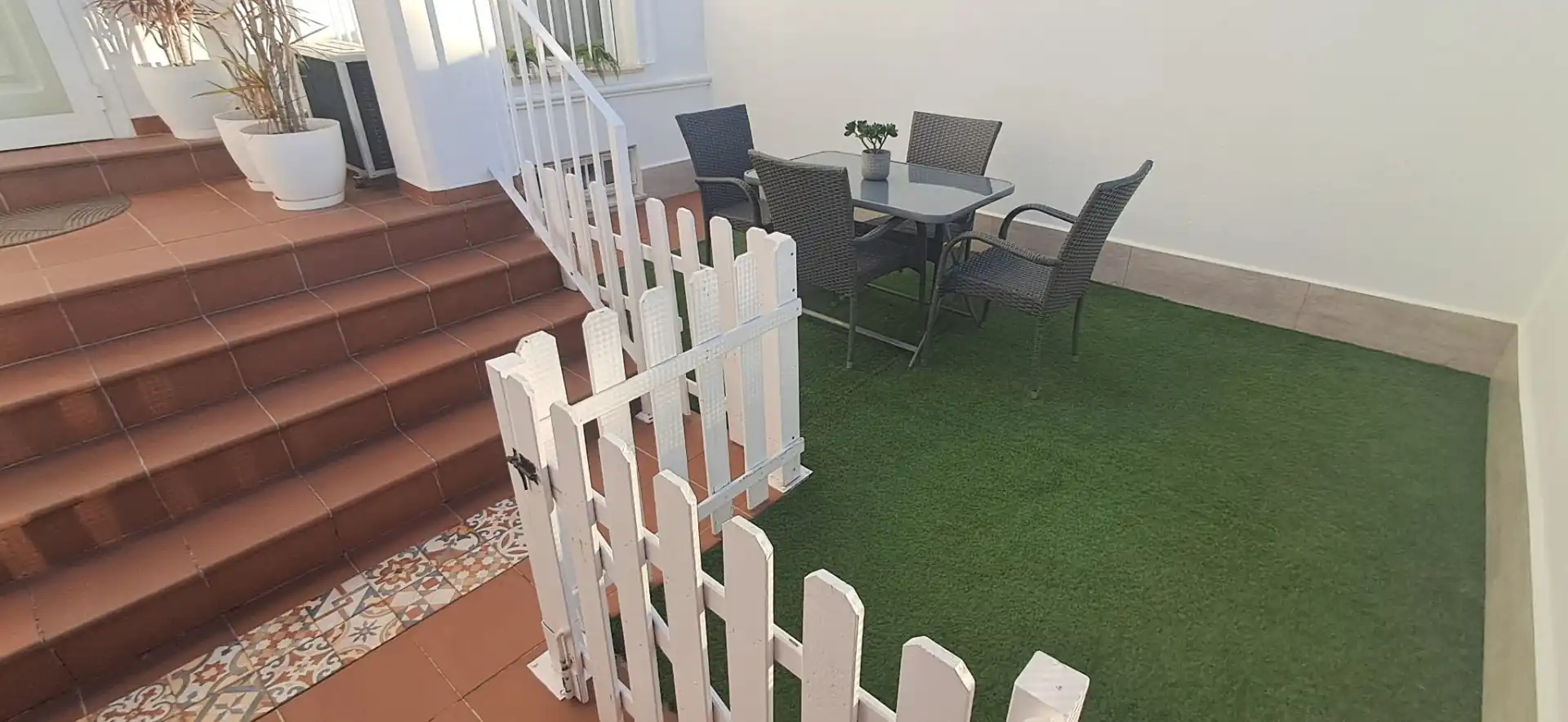 Terrasse von Einfamilien-Reihenhaus zum Verkauf in Utrera mit Klimaanlage und Abstellraum