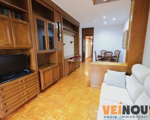 Living room of Flat to rent in  Barcelona Capital  with Air Conditioner, Heating and Parquet flooring