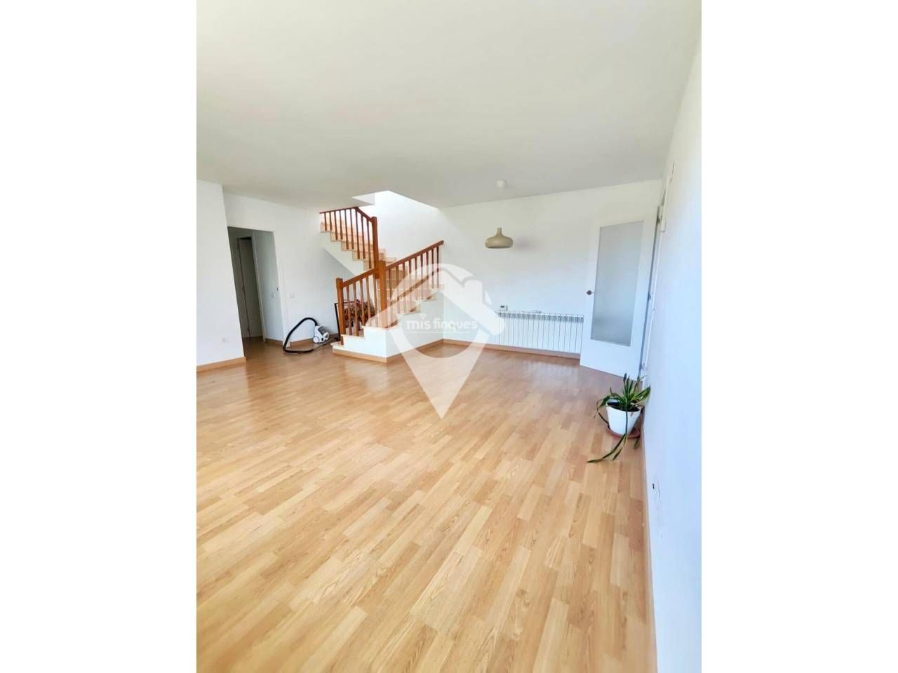 Living room of Duplex to rent in Sant Quirze del Vallès  with Heating, Parquet flooring and Storage room