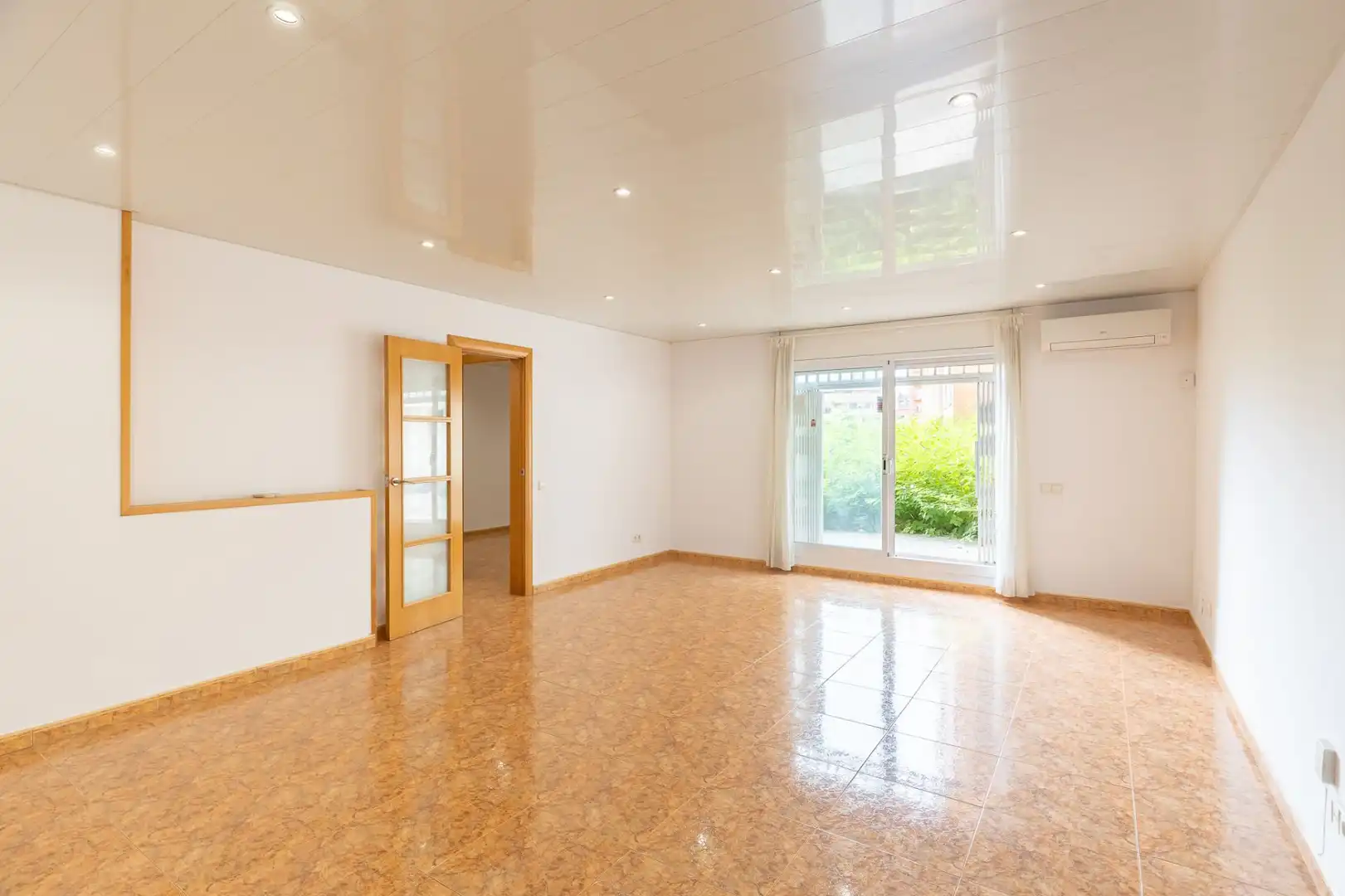 Living room of Flat for sale in Badalona  with Air Conditioner