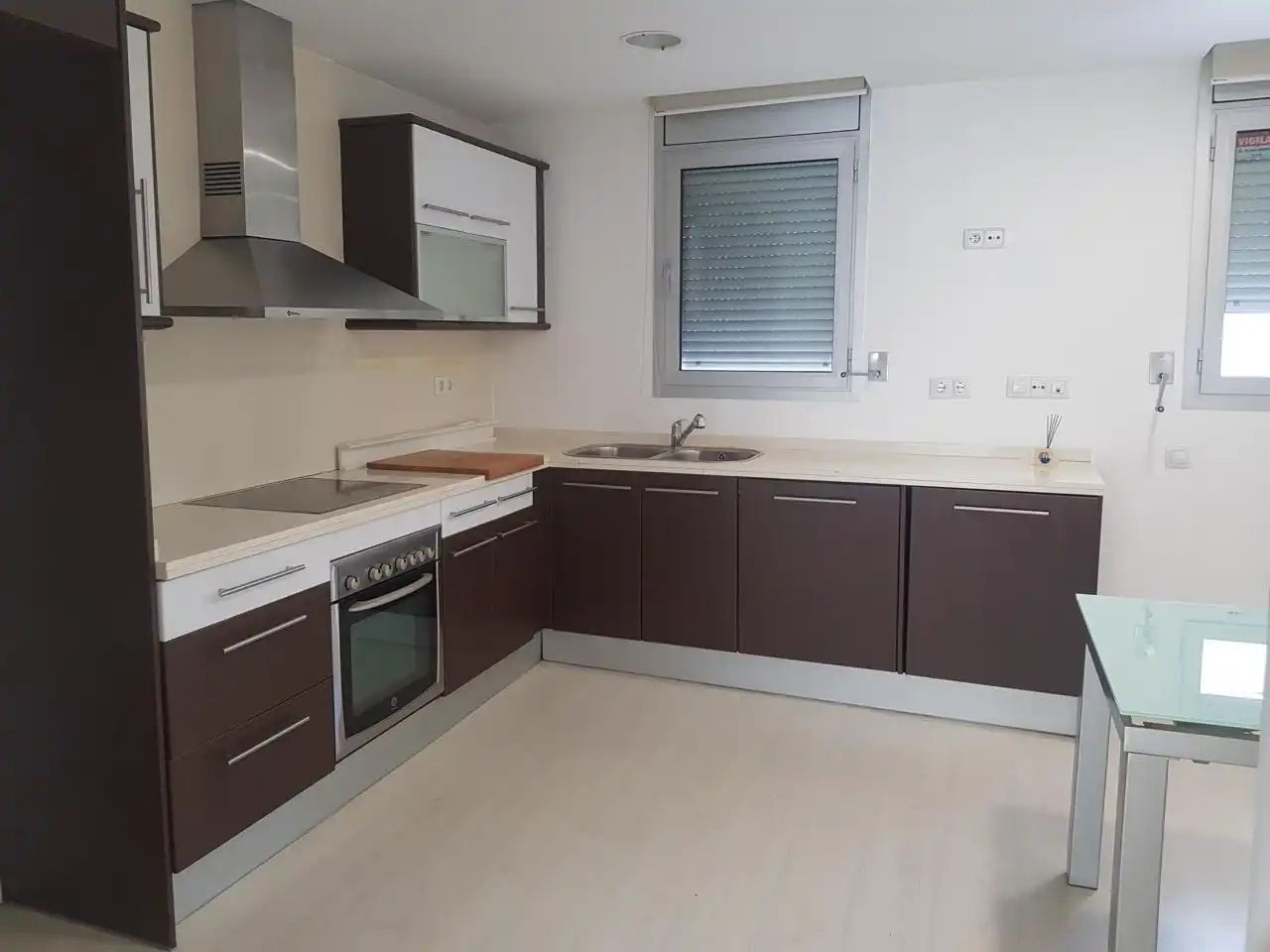 Kitchen of Ground floor for rent in Terrassa  with Air Conditioner and Heating