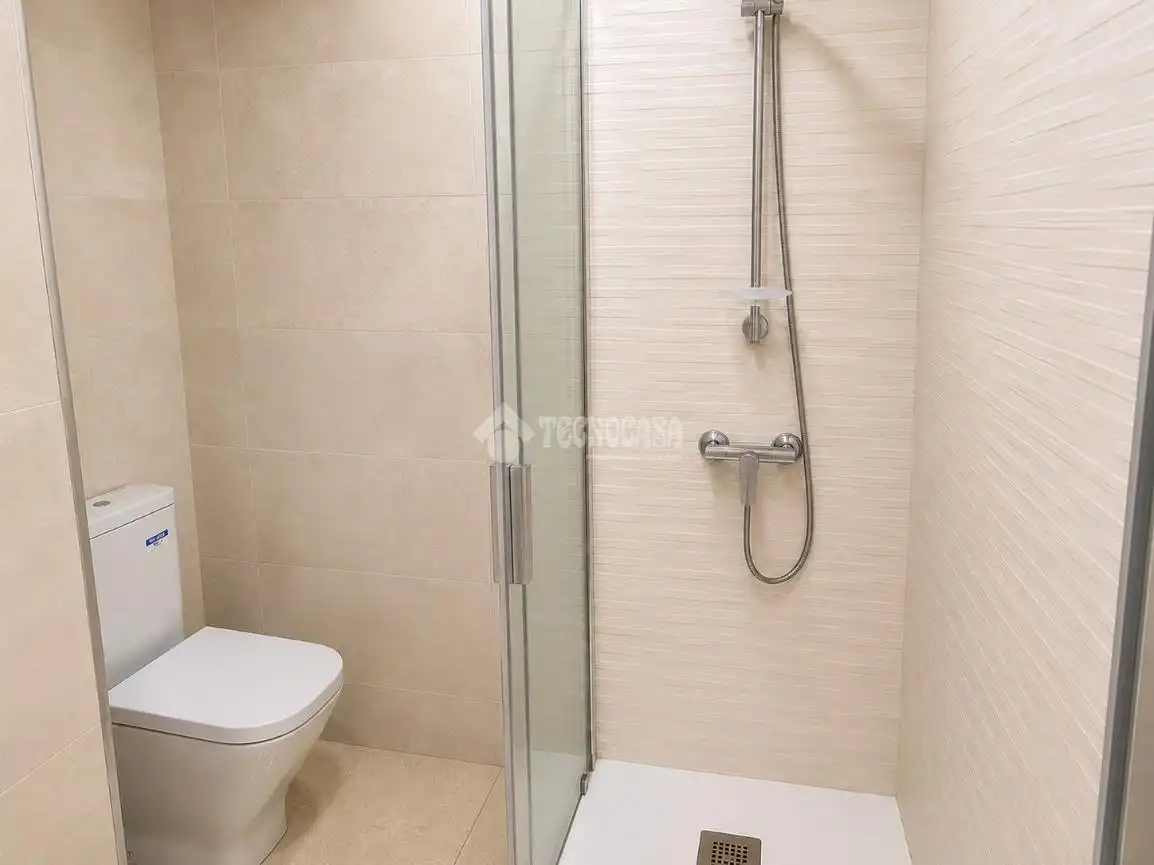 Baño de Piso en venta en Málaga con Balcón