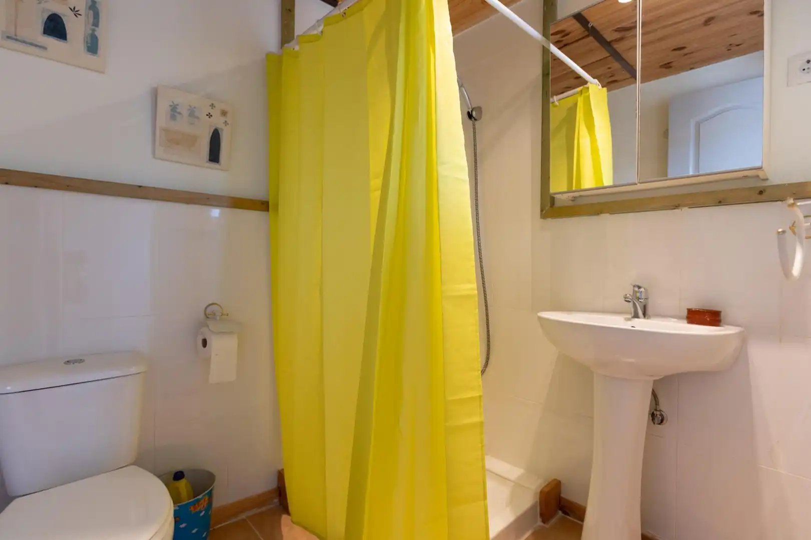 Bathroom of Houses for sale in Almogía