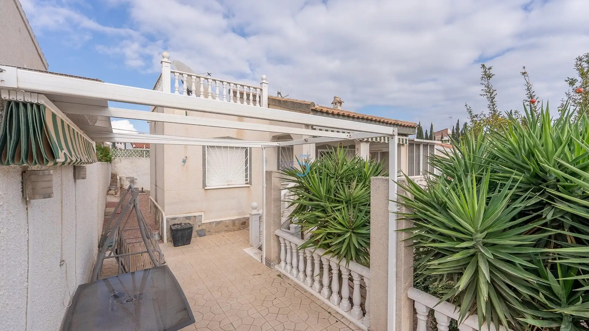 Jardí de Casa o xalet en venda en Rojales amb Aire condicionat, Terrassa i Traster