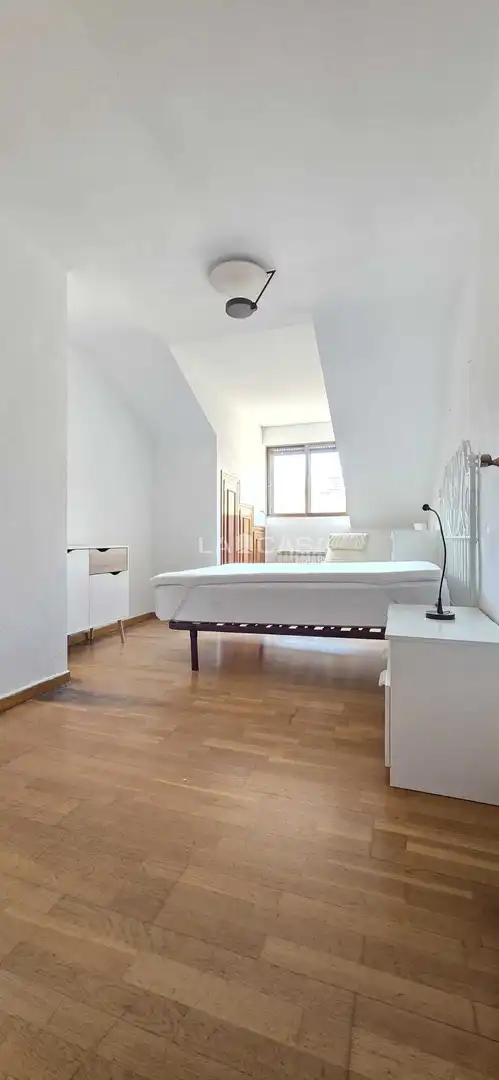 Schlafzimmer von Wohnung zur Miete in Valladolid mit Heizung, Balkon und Haustiere erlaubt