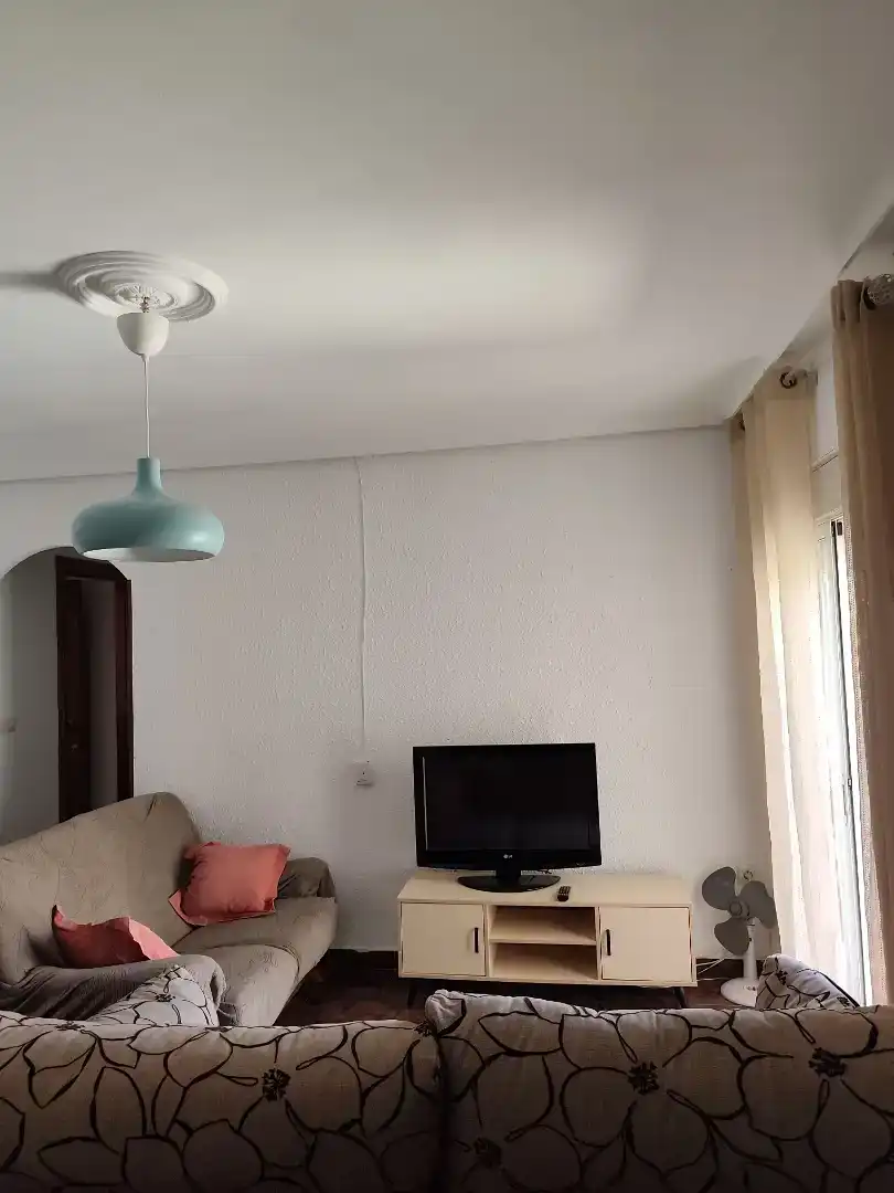 Wohnzimmer von Wohnung zur Miete in Hospital
